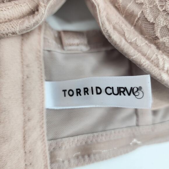 Torrid Bombshell Everyday Strapless Push Up Bra in Rose Dust Size 42DD - Picture 2 of 4